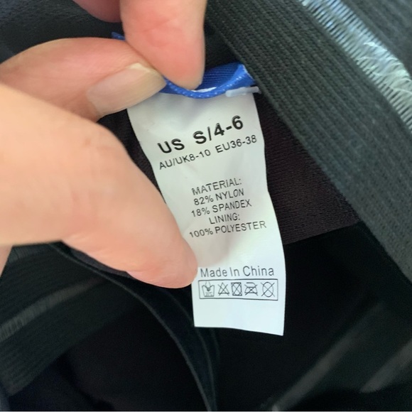 Hilor Floral Front Crossover One Piece Swimsuit Women’s Small 4-6 NEW - Picture 10 of 11